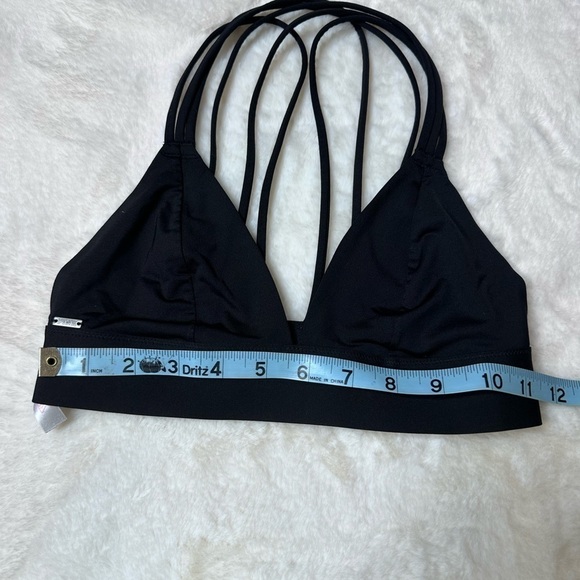 Victoria Secret’s Pink Triangle Bralette - Picture 8 of 8